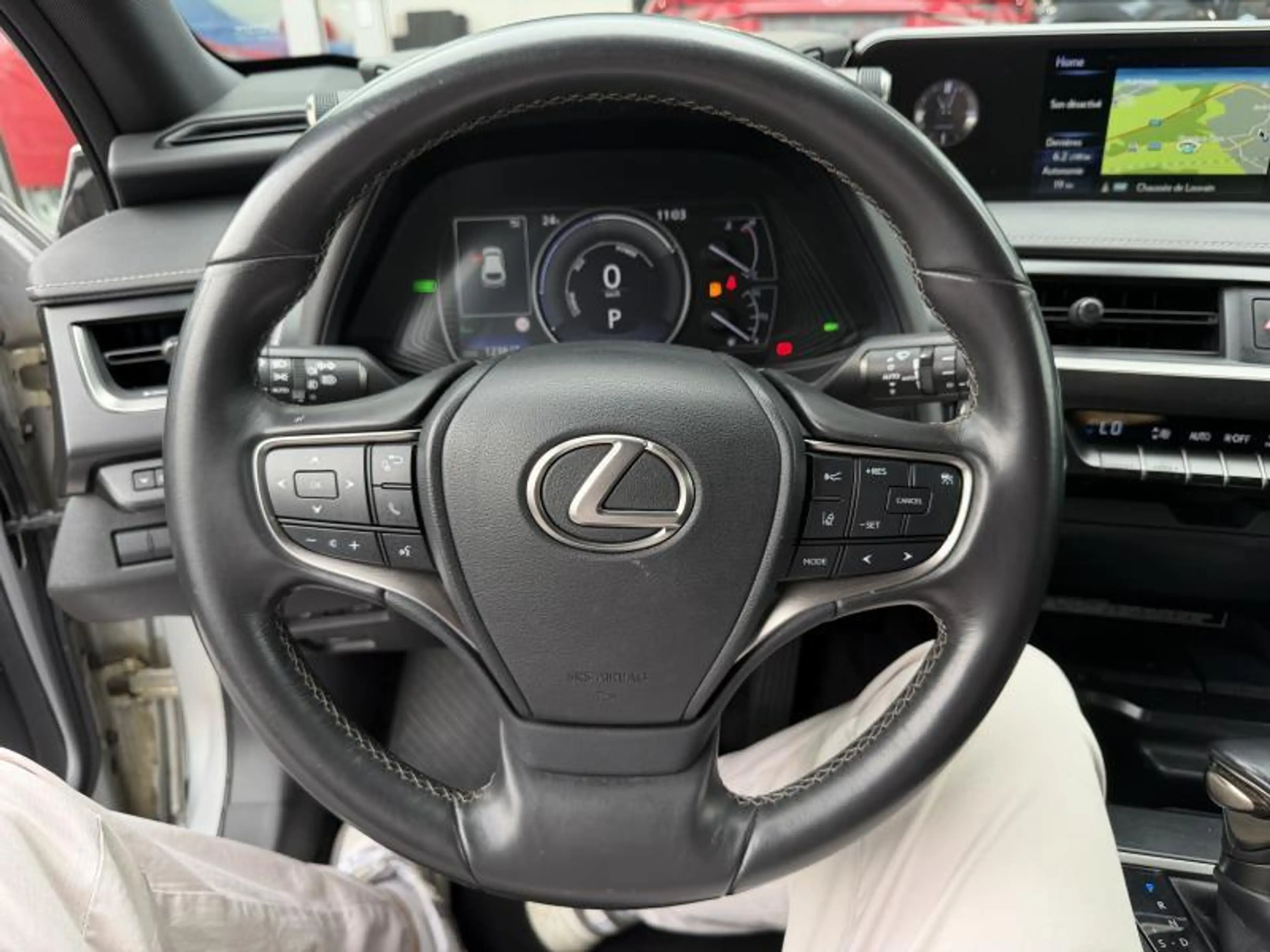 Lexus UX 250h 250h AWD Executive — photo 13
