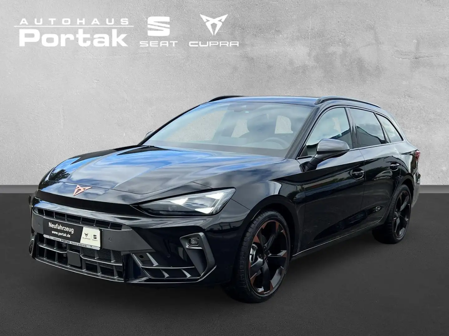 CUPRA Leon Leon Sportstourer 1.5 eTSI DSG Zwart - 1