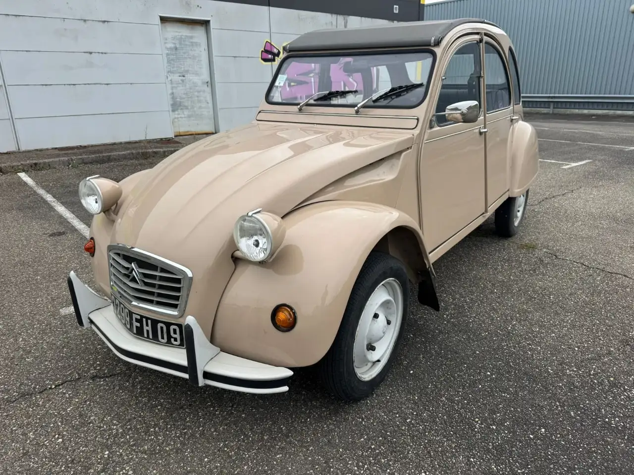 Citroen 2CV 