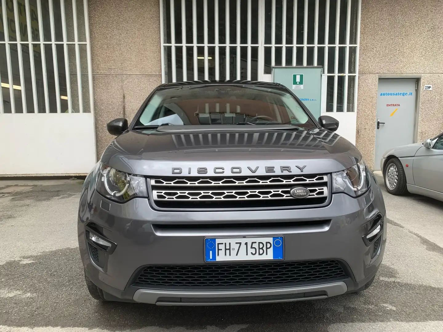 Land Rover Discovery Sport Discovery Sport 2.0 td4 HSE awd 150cv Grijs - 2