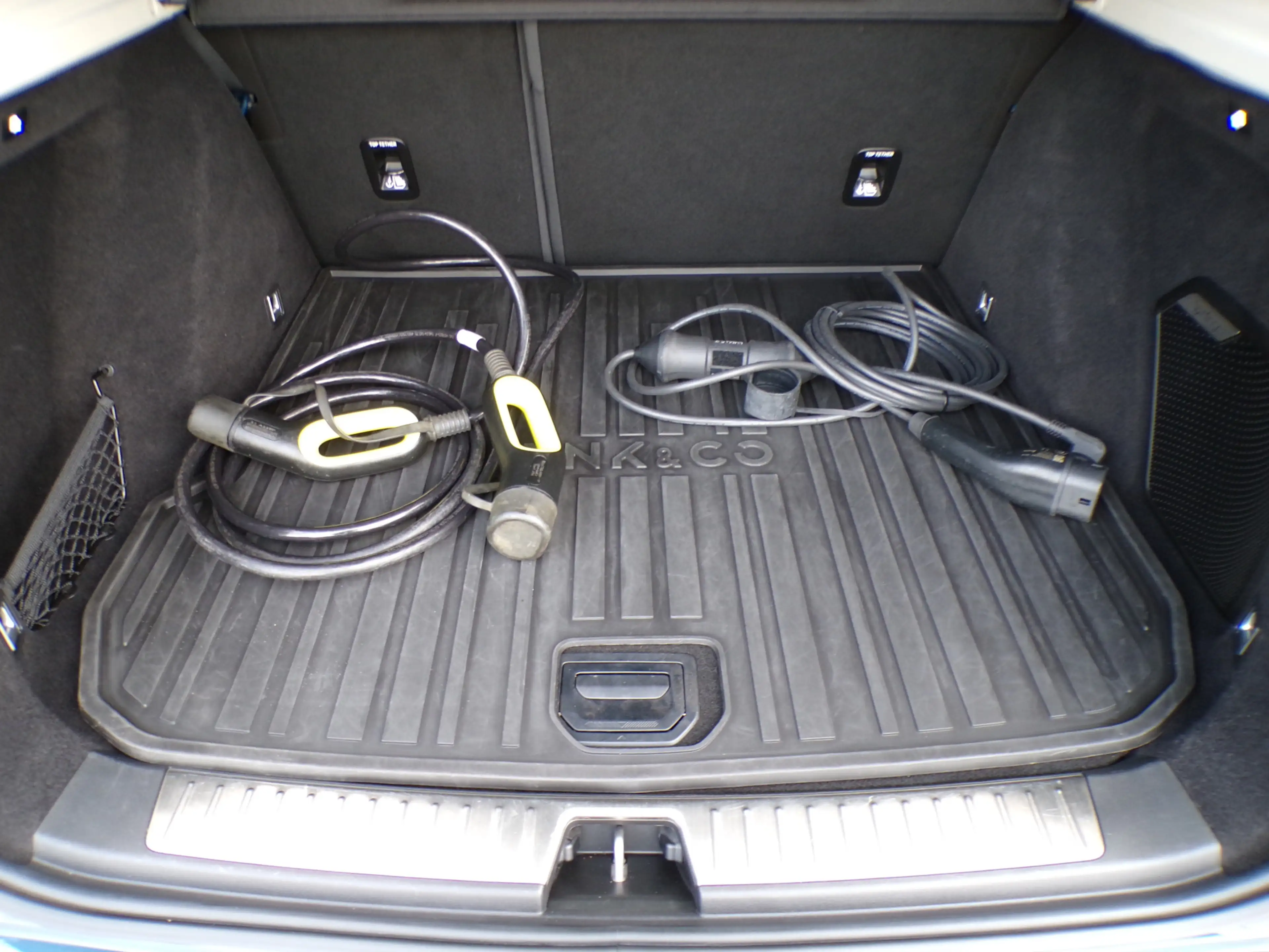 Lynk & Co 01 1.5, Black Style / Full LED / Elektr. Schuifdak / — photo 23