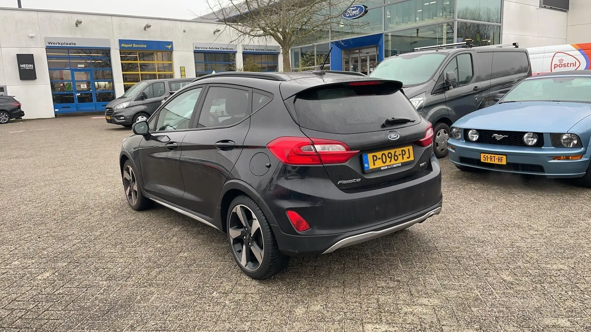 Ford Fiesta 1.0 EcoBoost Hybrid Active X Schwarz - 2