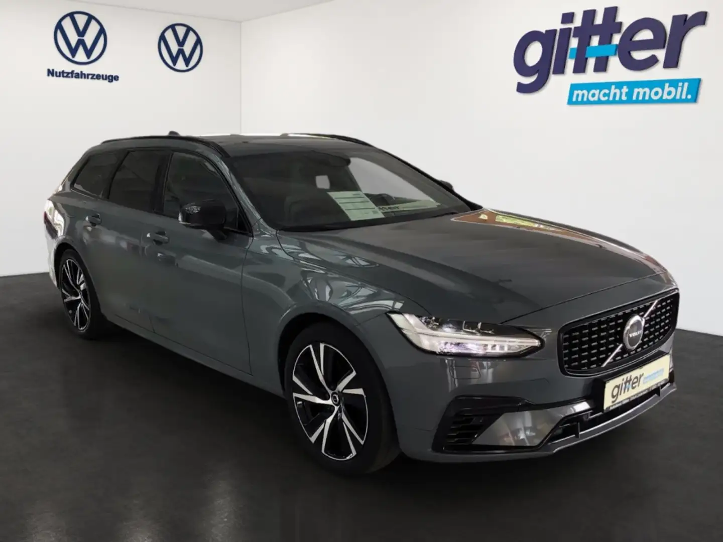 Volvo V90 Kombi R Design PANO MEMORY LED HARMAN KARDON Grau - 2