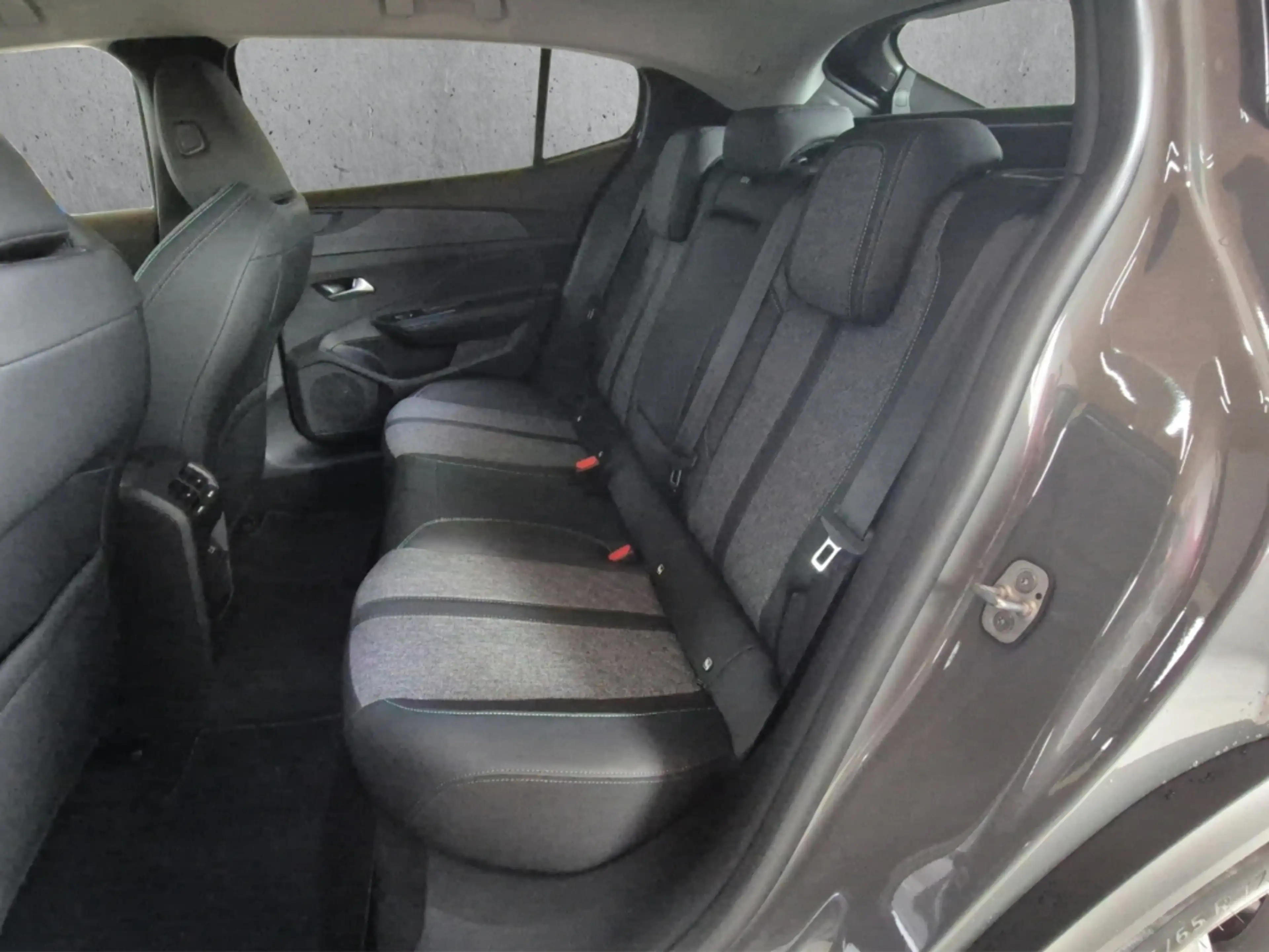 Peugeot 408 Allure PT130 EAT8 AHK-abnehmbar Navi Memory Sitze — photo 8