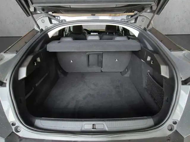Peugeot 408 view 7