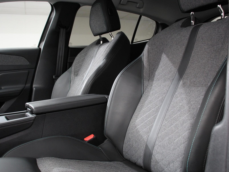Peugeot 408 1.2 PureTech Allure Pack 130 Autmaat Comfort Pakke — photo 10