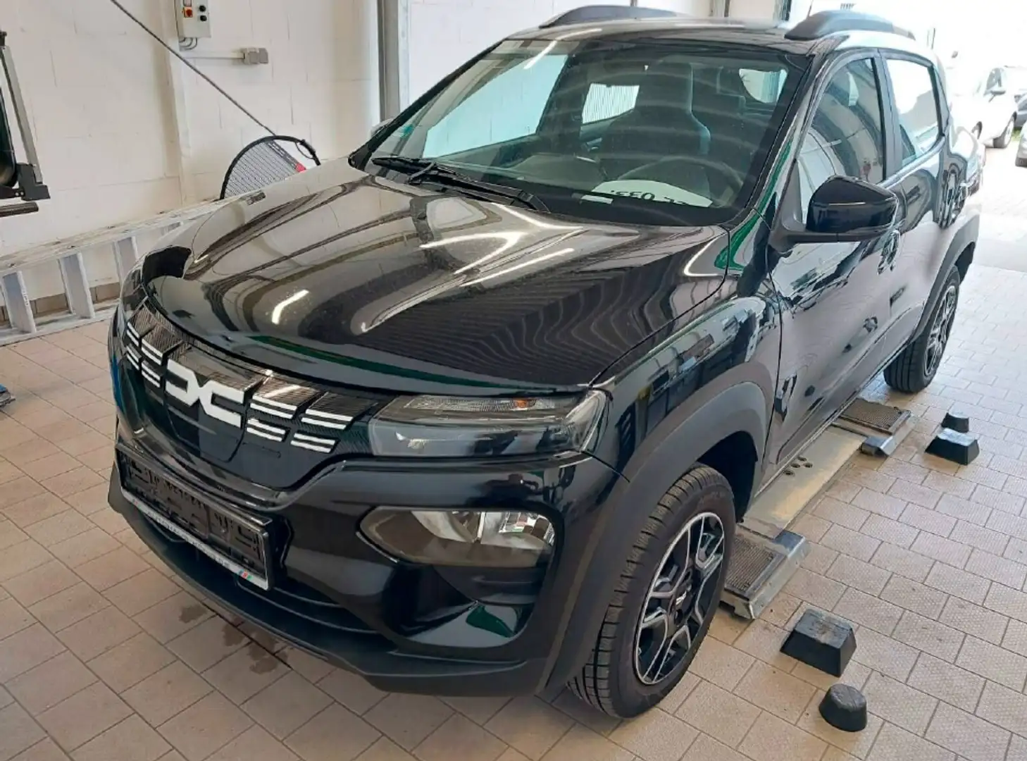 Dacia Spring 45 ExpressionPaket  Navi - Kamera Schwarz - 1