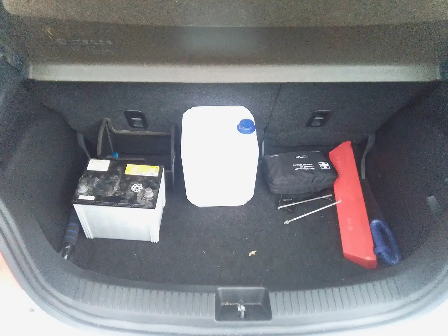 Mazda 2 2 lim. 1.3 edition 40 Jahre Weiß - 1