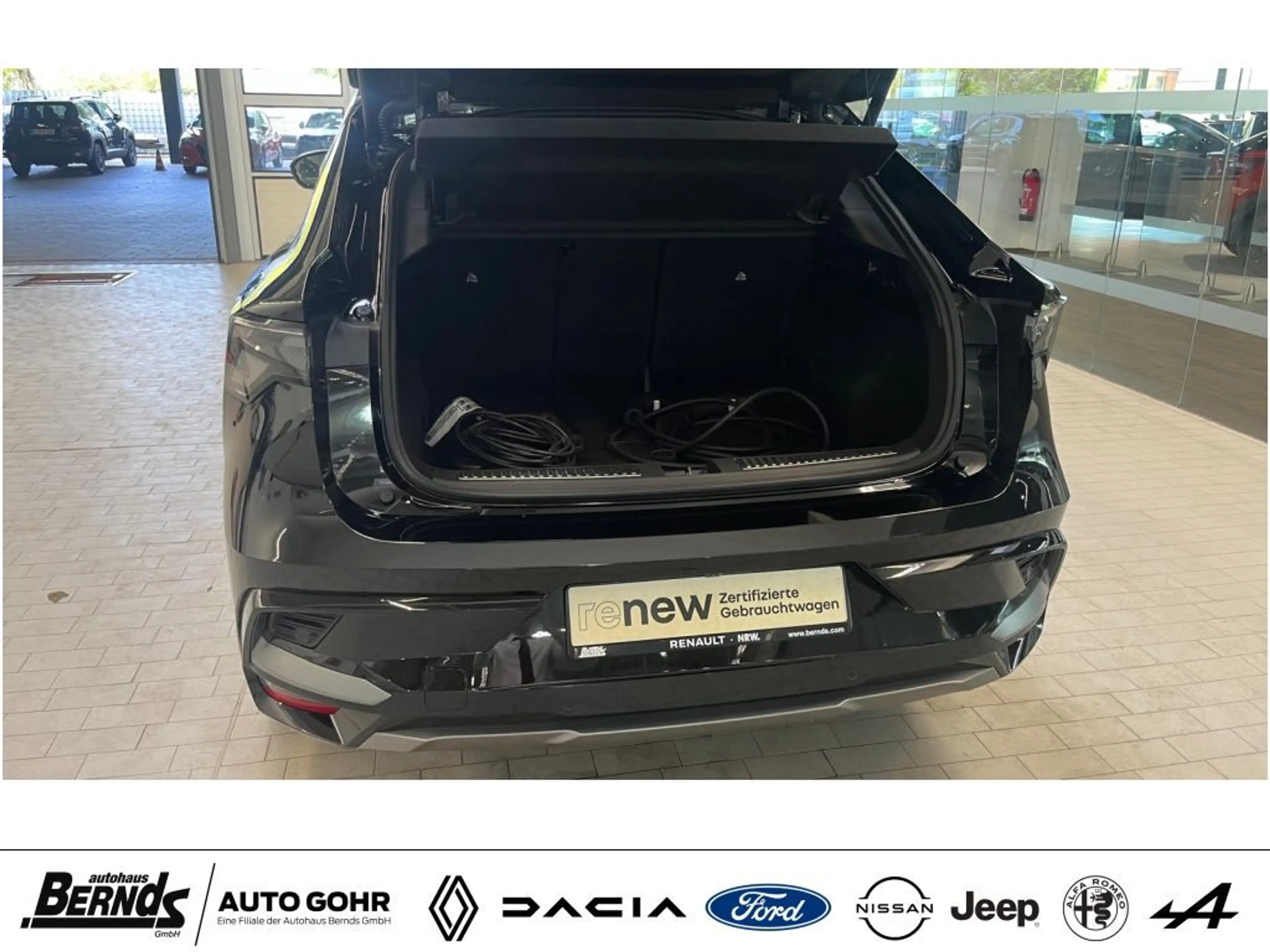 Renault Rafale ET Hybrid 300 4x4 Atelier PANO Matrix H&K CarPlay — photo 6