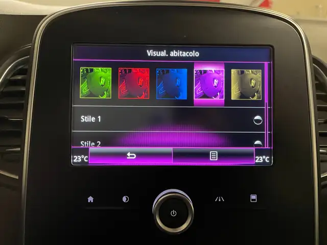 Renault Scenic view 14