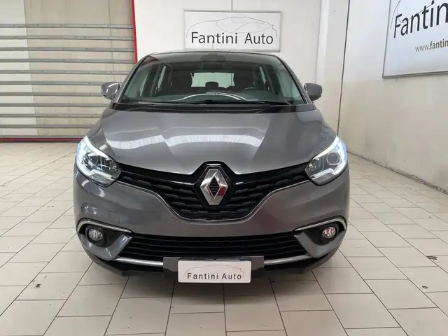 Renault Scenic view 10