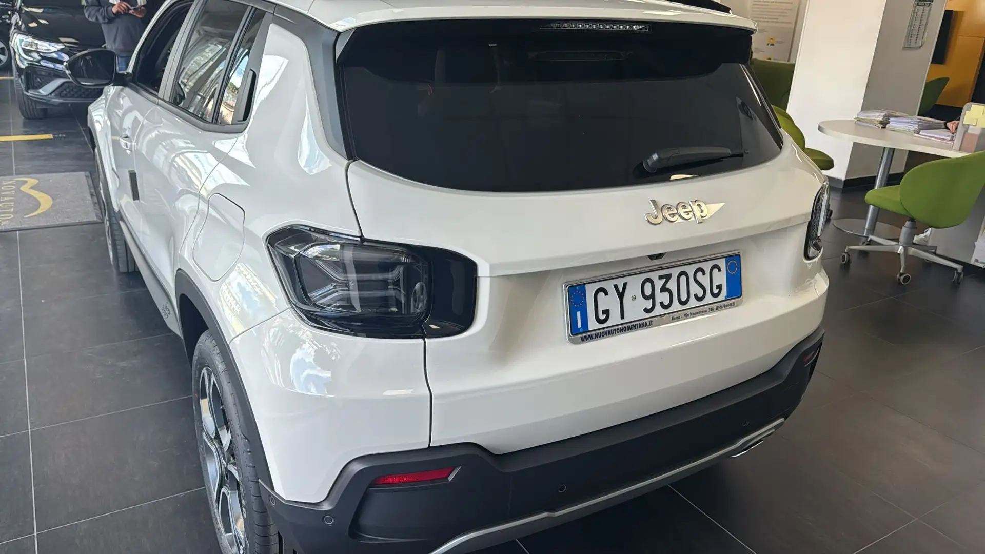 Jeep Avenger 1.2 turbo Summit fwd 100cv Weiß - 2
