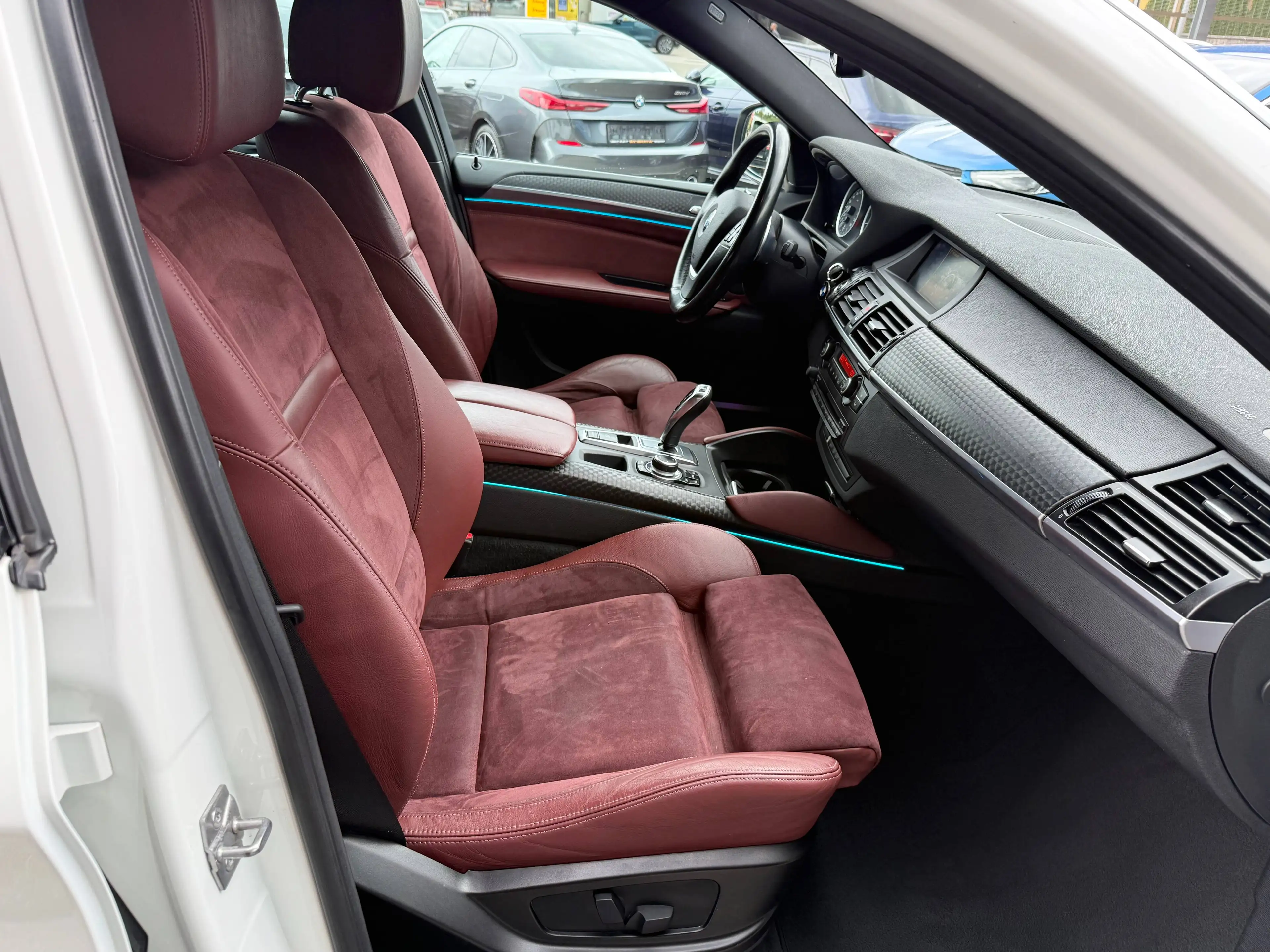 BMW X6 xDrive 40 d Aut. *AHK*Leder*Ambiente*R-Kamera*Navi* — photo 16