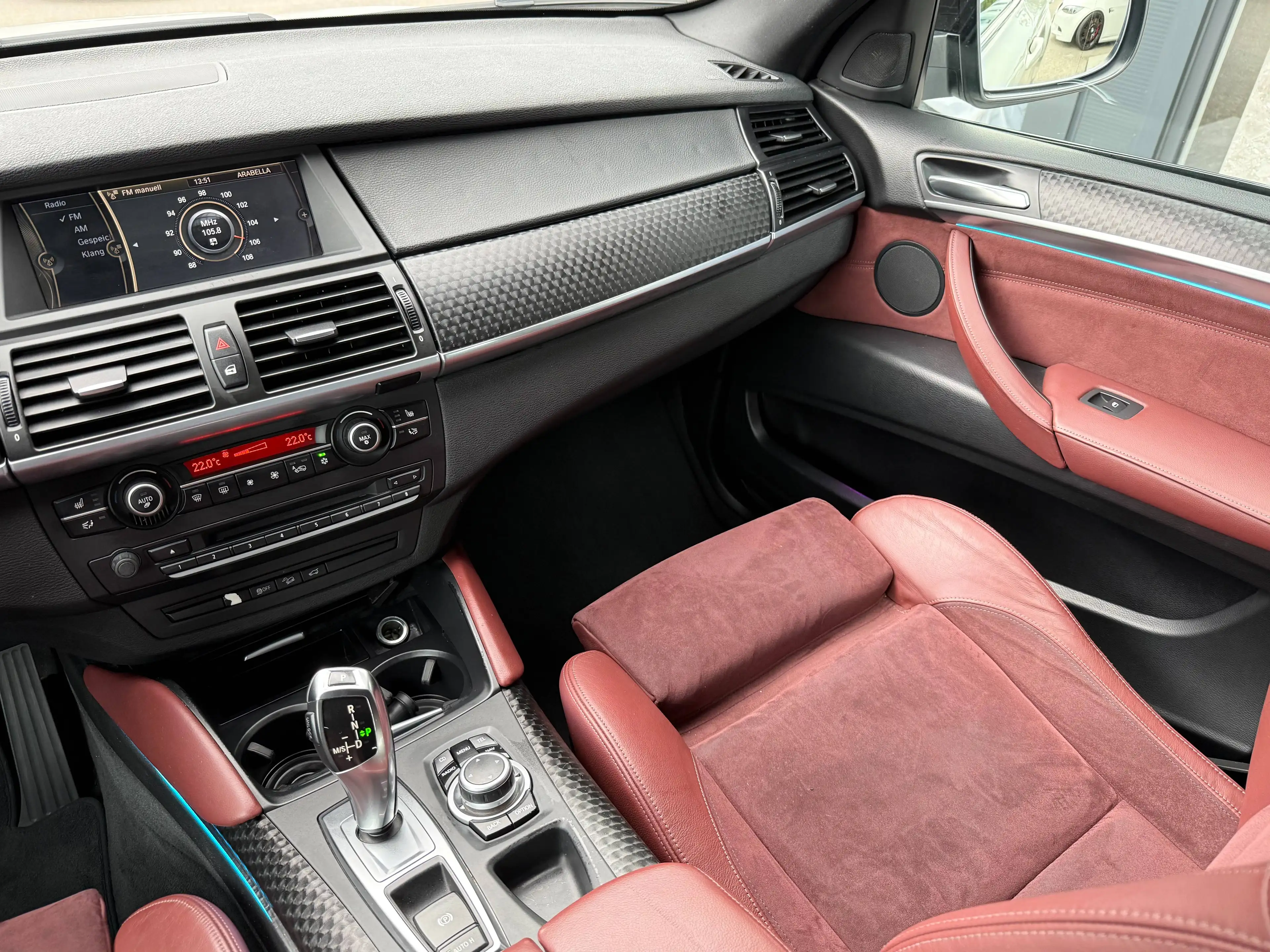 BMW X6 xDrive 40 d Aut. *AHK*Leder*Ambiente*R-Kamera*Navi* — photo 24