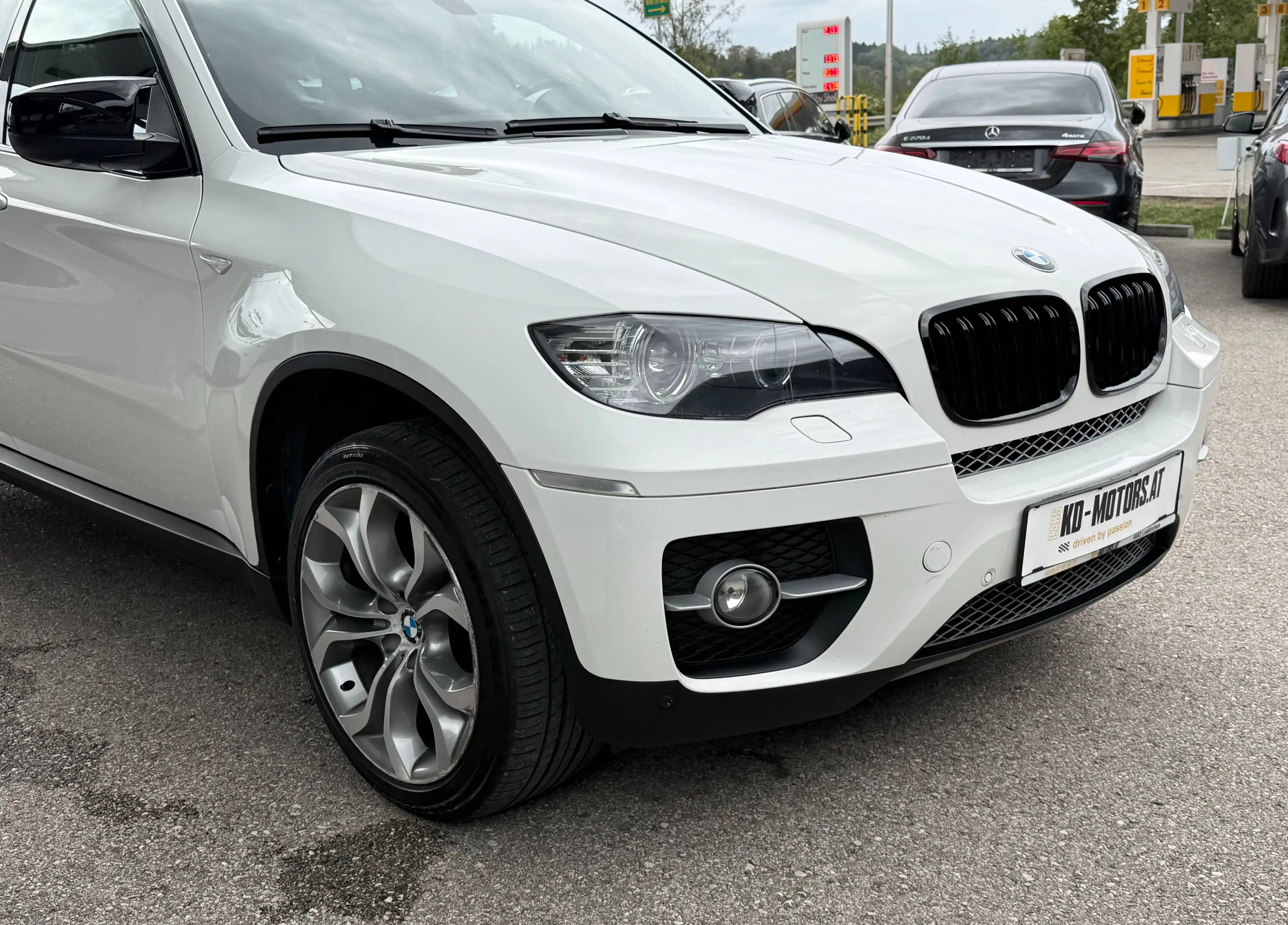 BMW X6 xDrive 40 d Aut. *AHK*Leder*Ambiente*R-Kamera*Navi* — photo 4