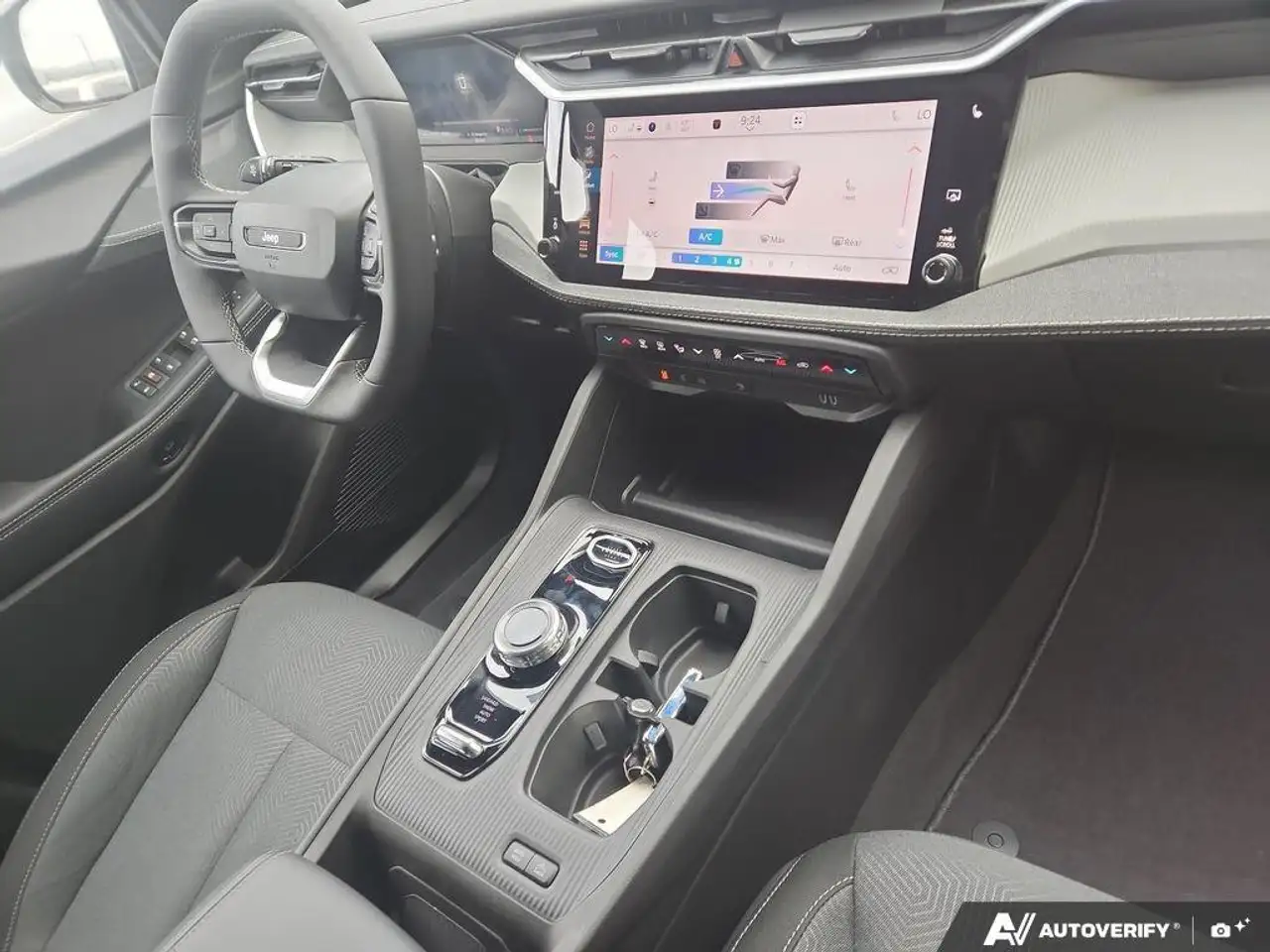 Jeep Cherokee снимка Jeep Cherokee