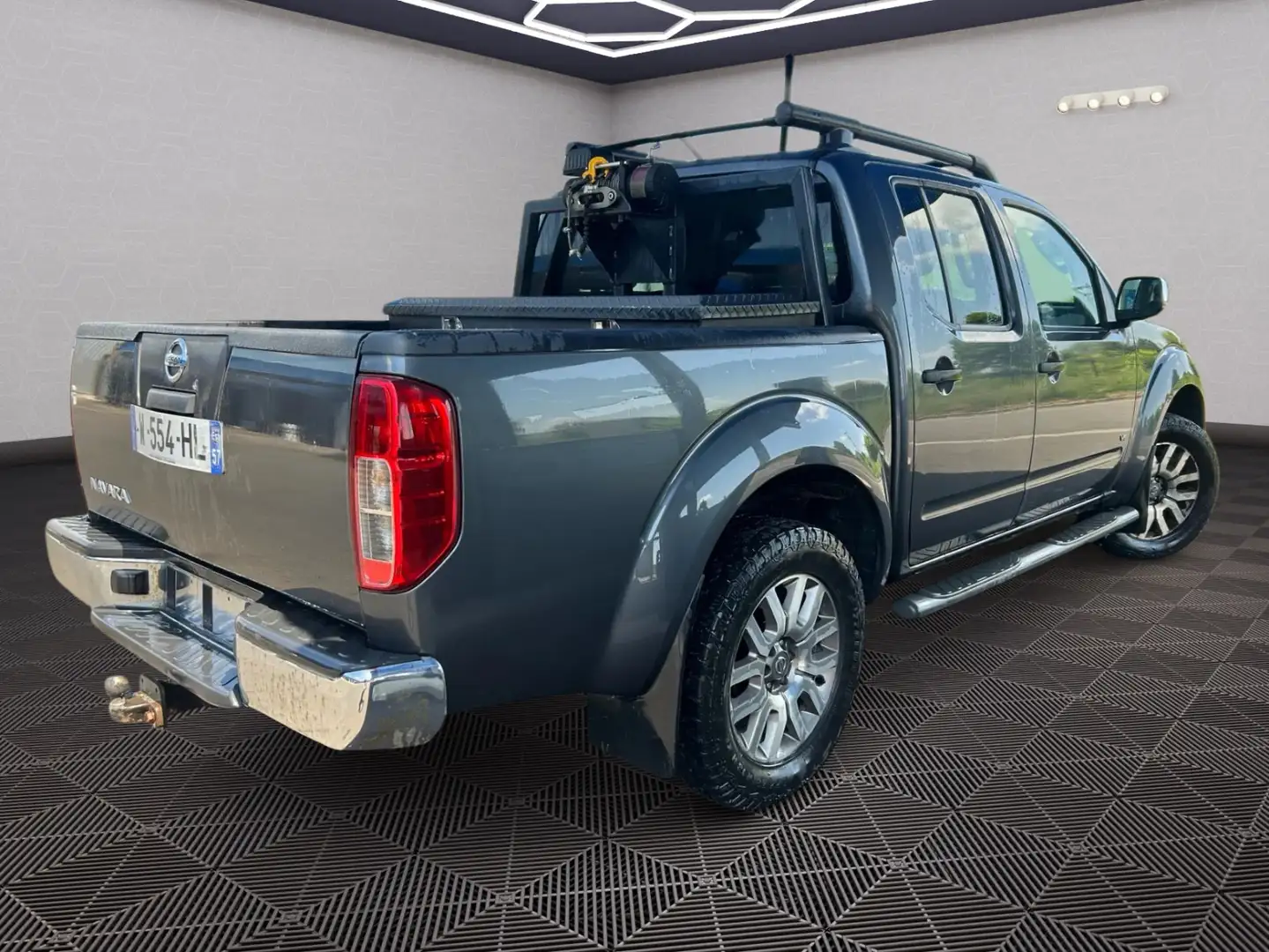 Nissan Pick Up 4x4 Double-Cab LE Gri - 2