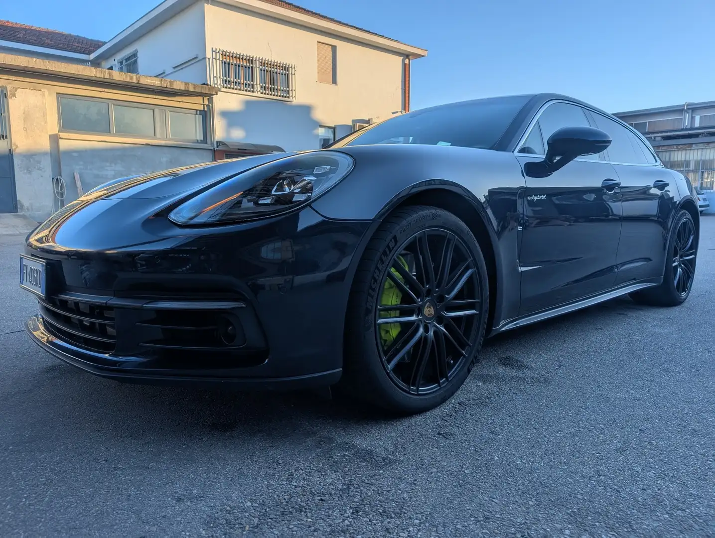 Porsche Panamera 4 E-Hybrid Sport Turismo - 2