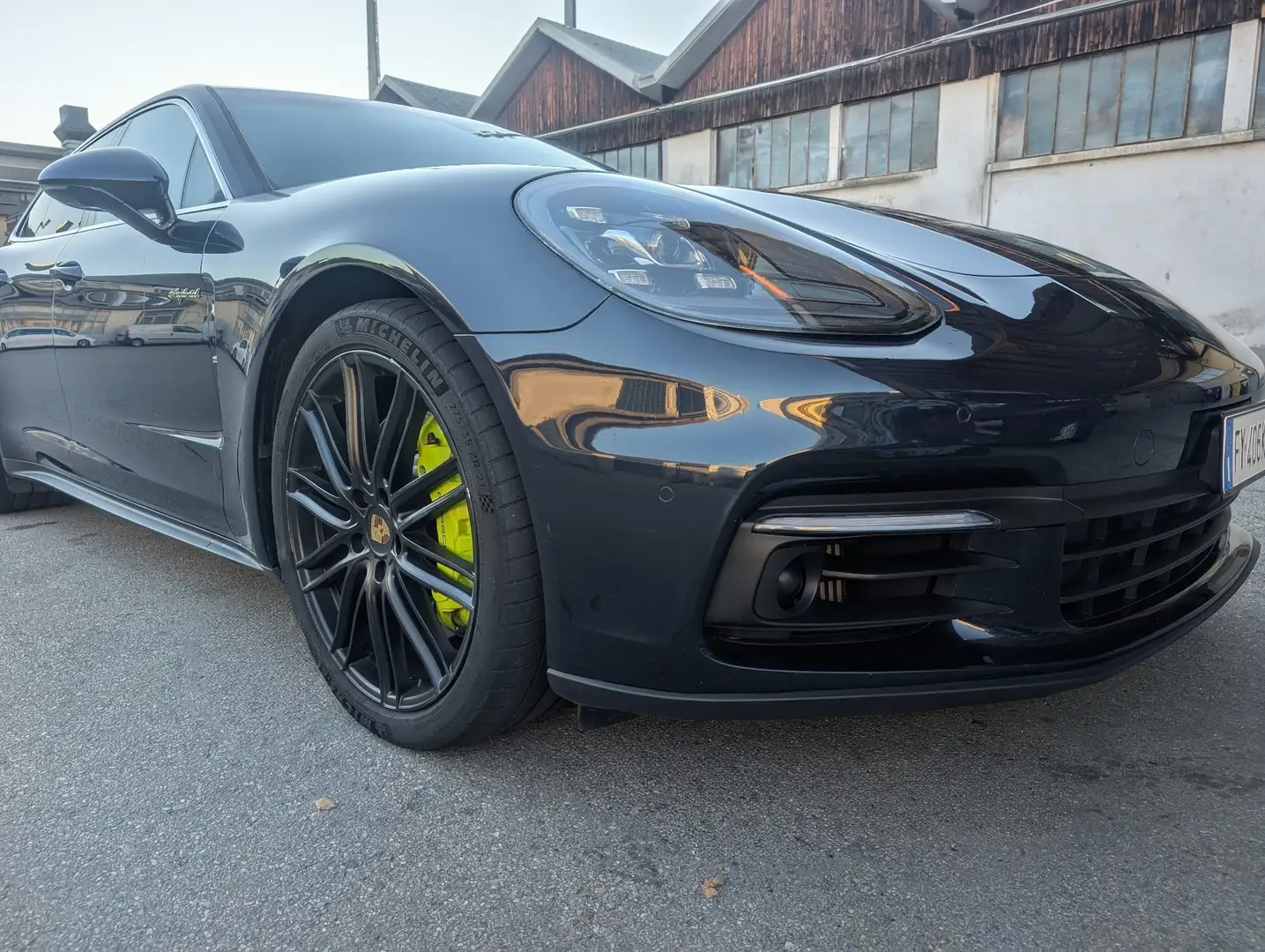 Porsche Panamera 4 E-Hybrid Sport Turismo - 1