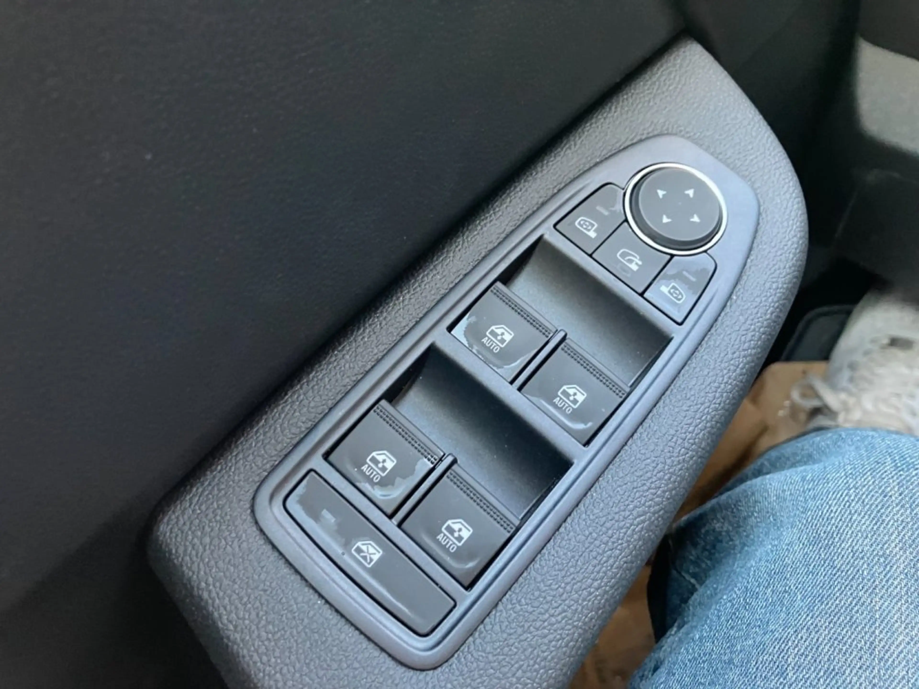 Mitsubishi Colt 1,0 MPI Invite C 25 — photo 11