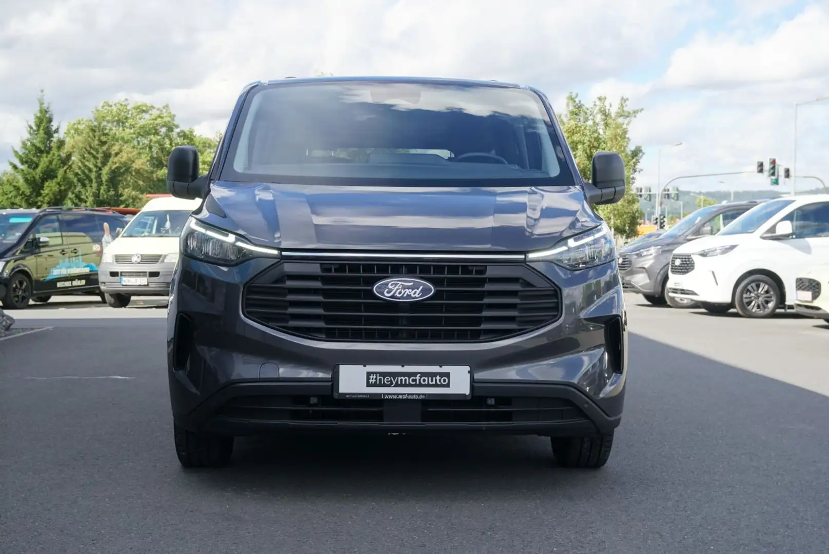 Ford Transit Custom 320 L2 Trend *AHK*Kamera*8Sitzer Grau - 2
