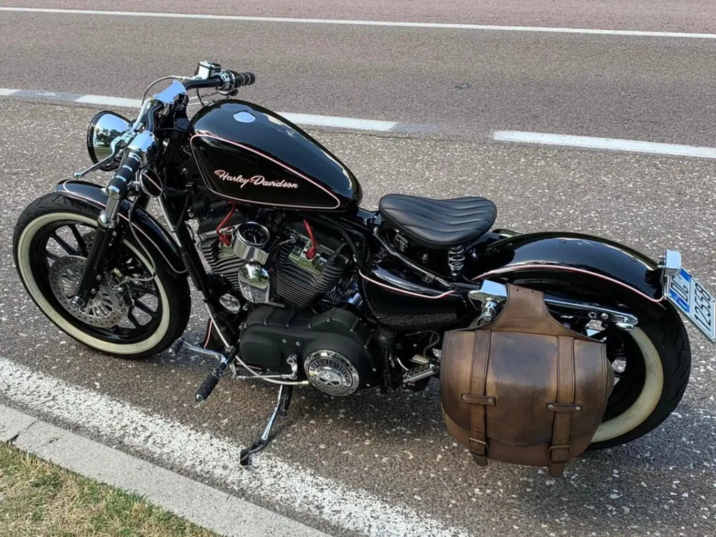 Harley-Davidson Sportster 1200 Castom Nero - 2