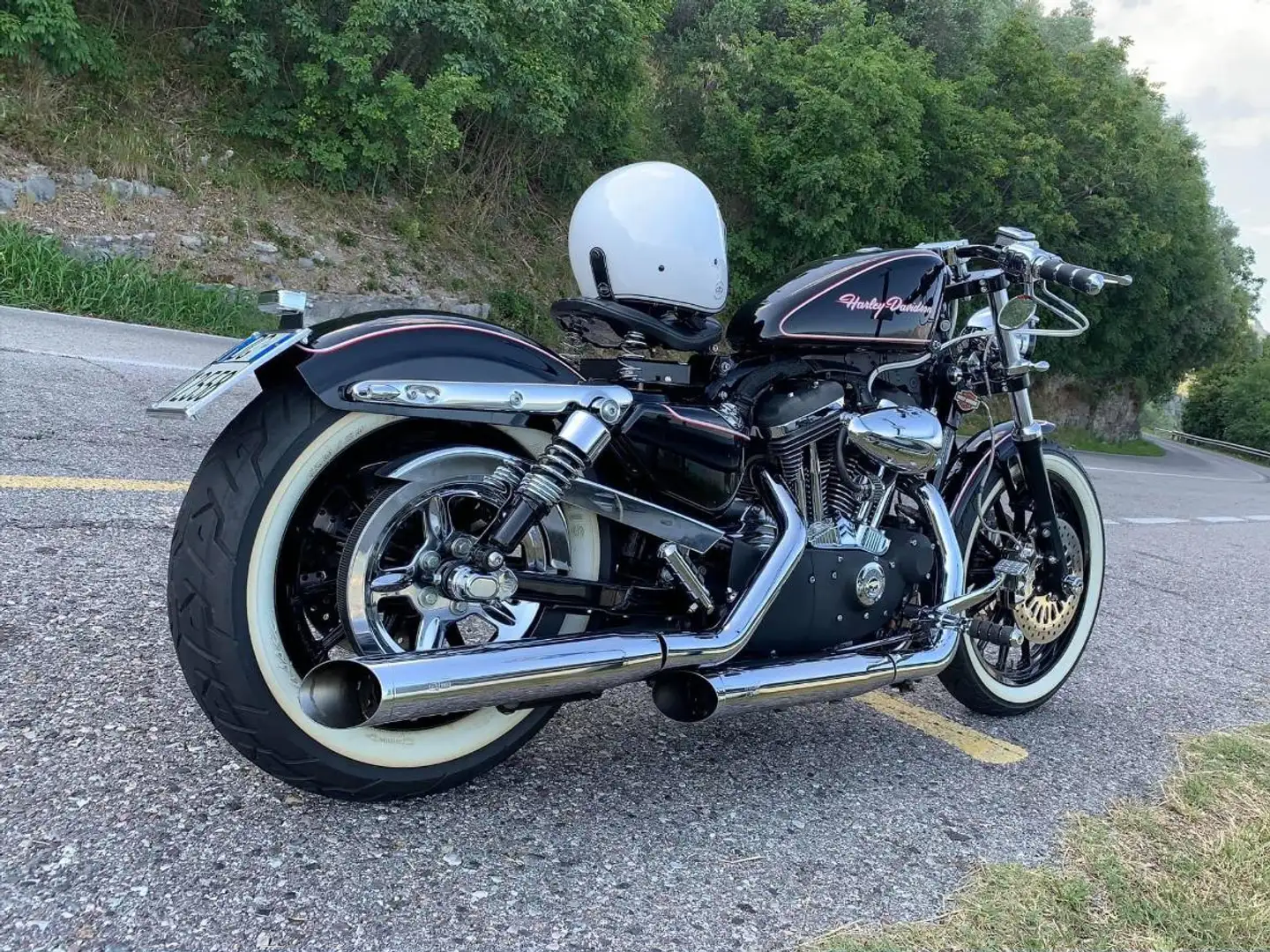 Harley-Davidson Sportster 1200 Castom Nero - 1