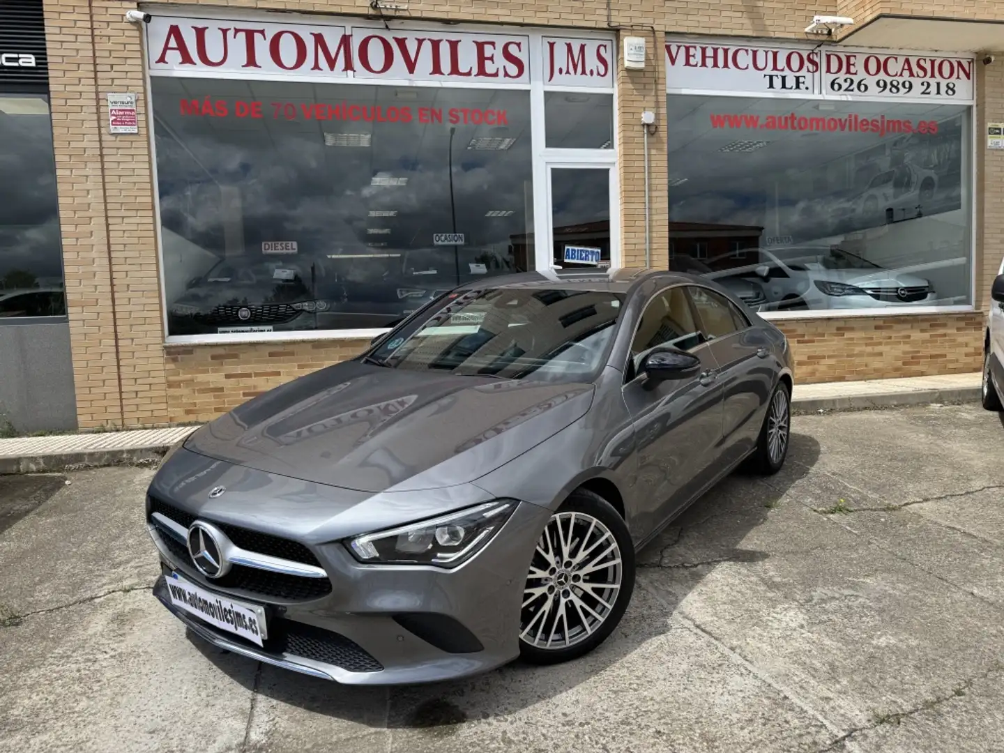 Mercedes-Benz CLA 220 220d Gris - 1