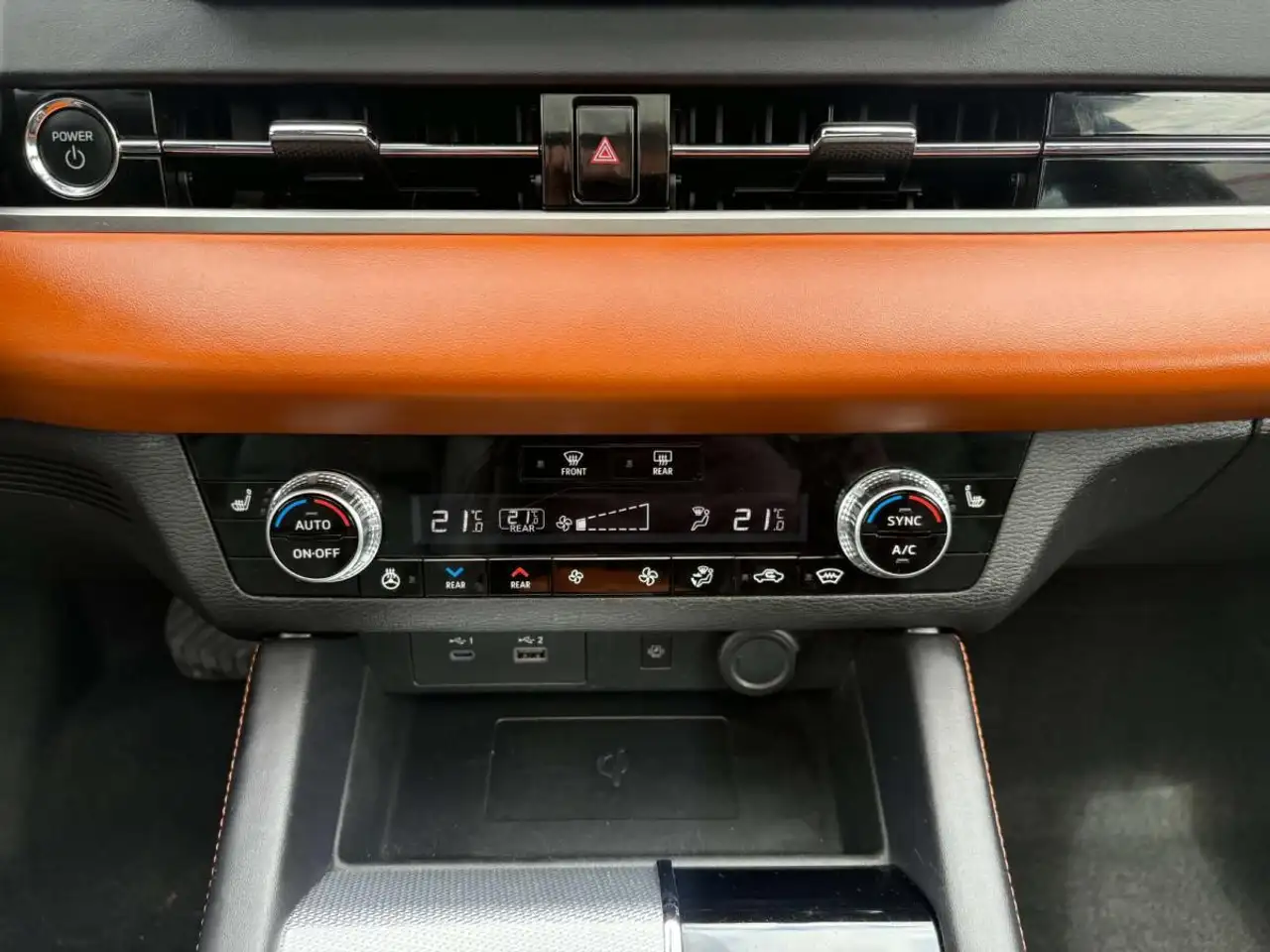 Mitsubishi Outlander снимка Mitsubishi Outlander