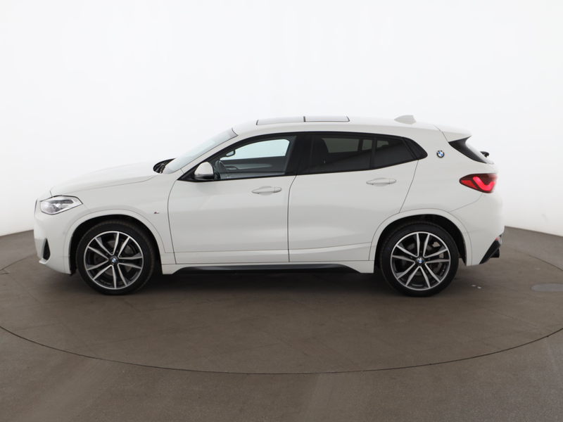 BMW X2 20d sDrive M-Sport Aut LED SKY AHK LEDER NAVI — photo 6