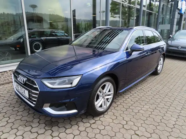 Audi A4 Avant 35 TFSI advanced PANO NAVI AHK