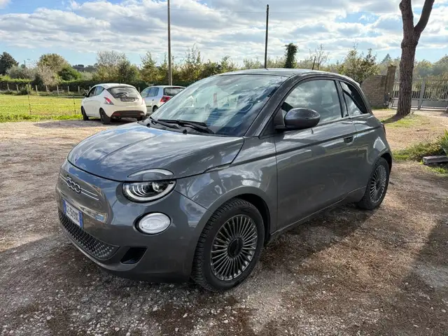 Fiat 500e Berlina 42 kWh Icon "FARI LED"