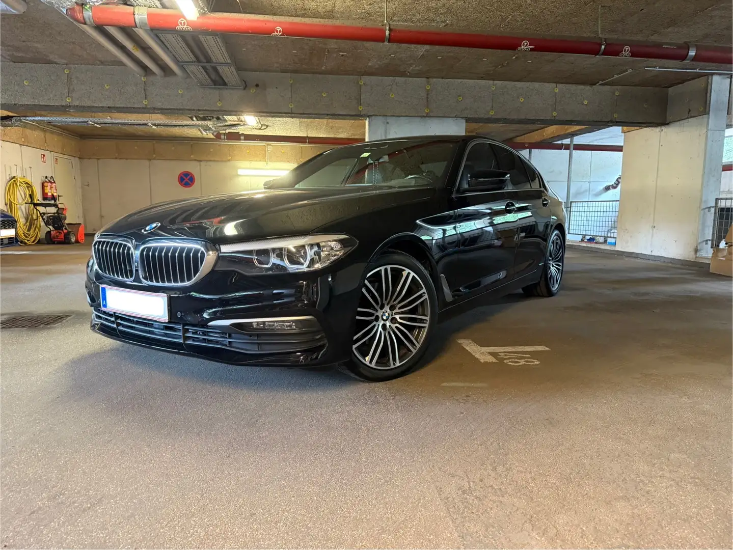 BMW 520 520d Aut. Schwarz - 2