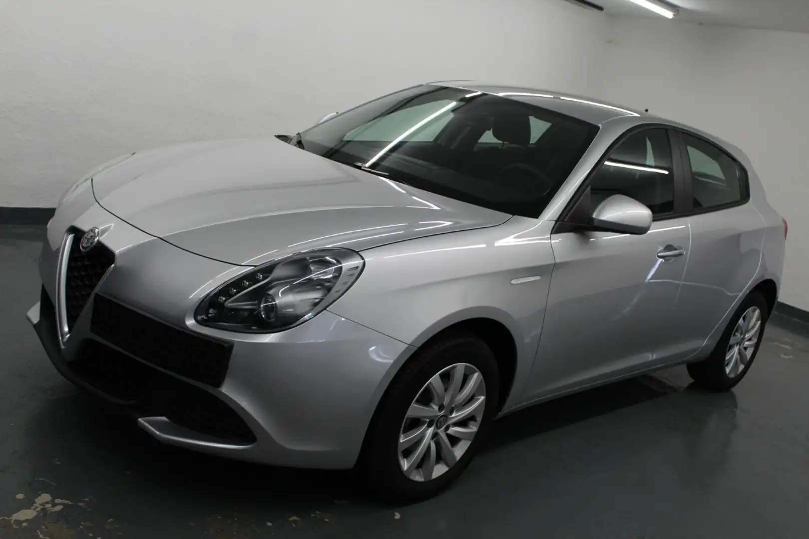 Alfa Romeo Giulietta 1.4 TB Navi+Klima! Silber - 1