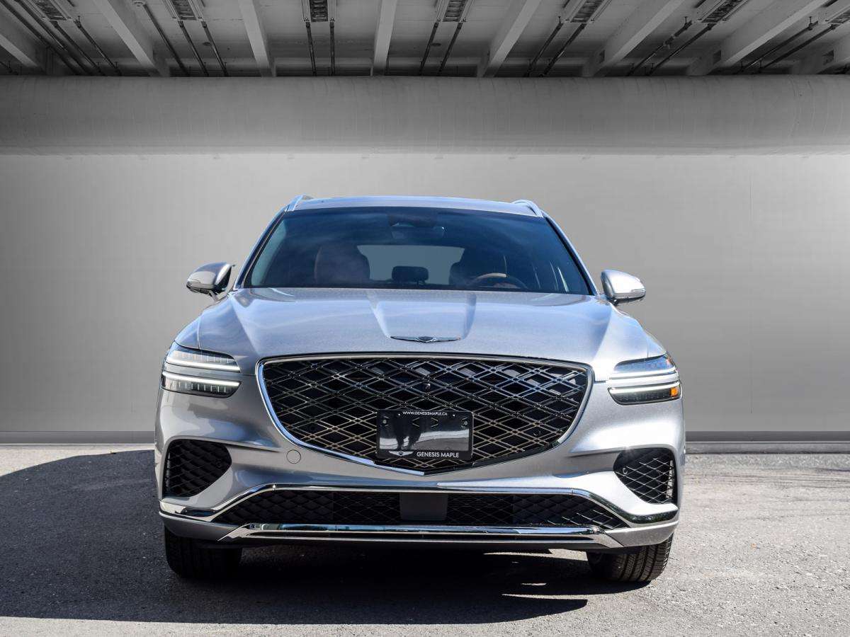 2027 Genesis GV70 2.5T Advanced Tech.Pkg AWD *Used Demonstrator* — photo 3