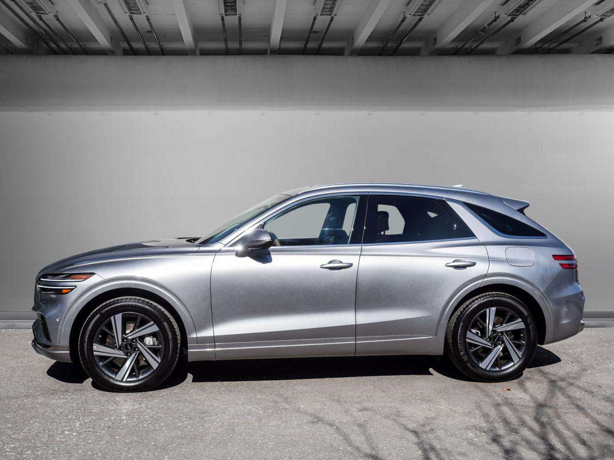 2027 Genesis GV70 2.5T Advanced Tech.Pkg AWD *Used Demonstrator* — photo 4