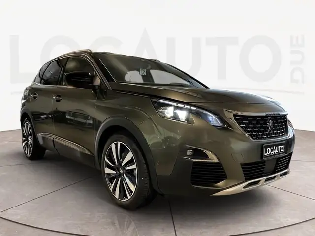 Peugeot 3008 view 3