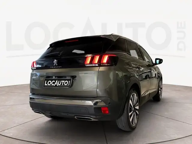 Peugeot 3008 view 4