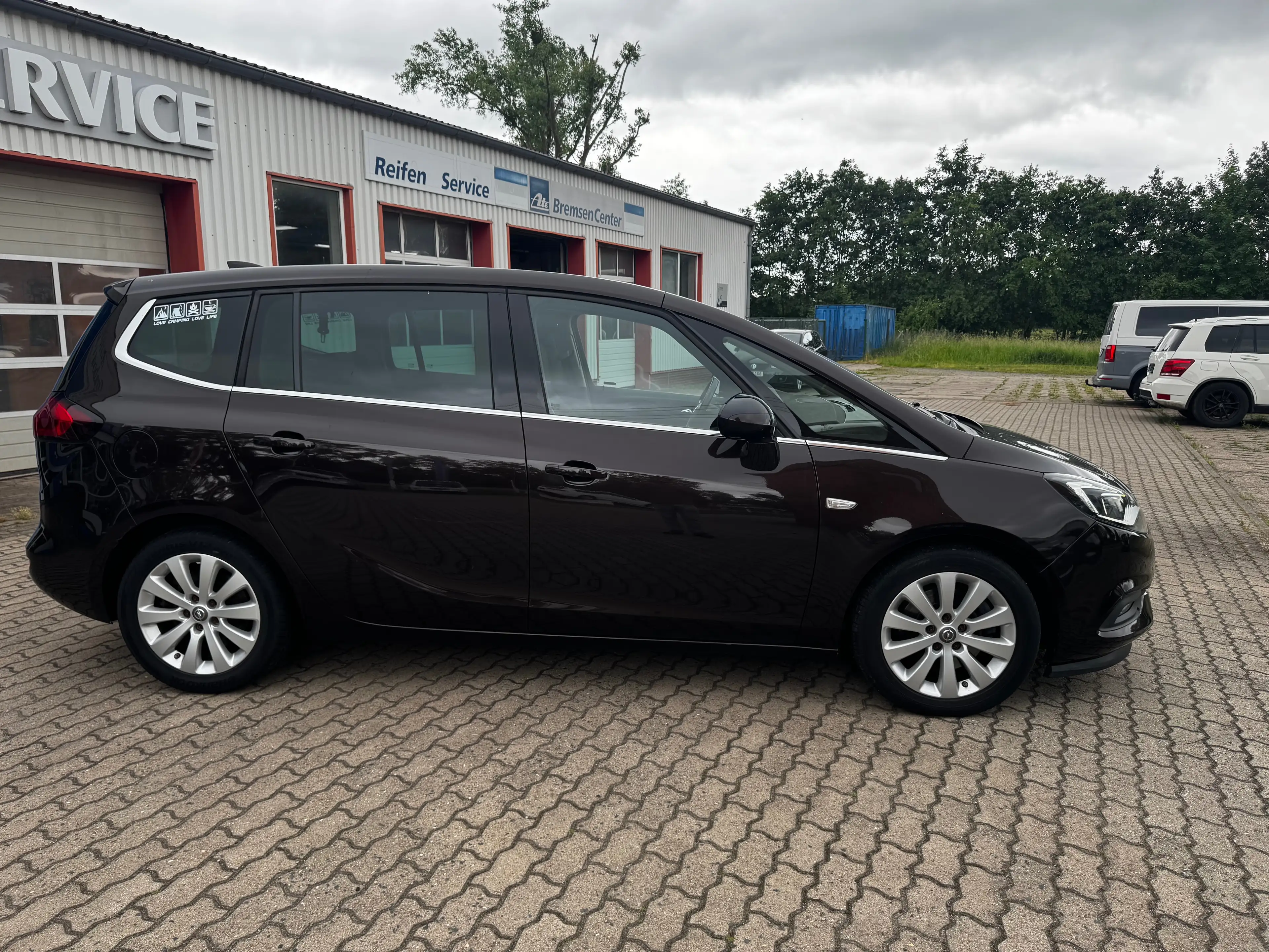 Opel Zafira Tourer Business Innovation — photo 3