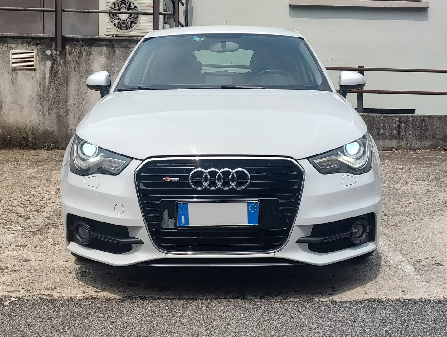 Audi A1 A1 Sportback 1.6 tdi Ambition S-Line S-Tronic Bianco - 2