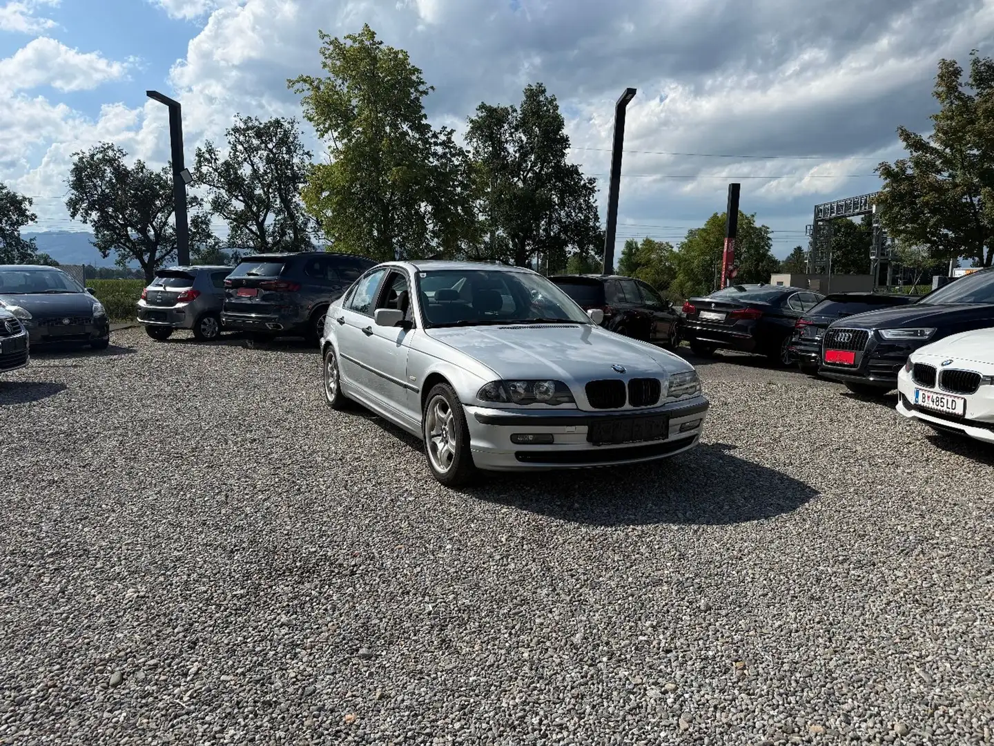 BMW 320 d Silber - 1