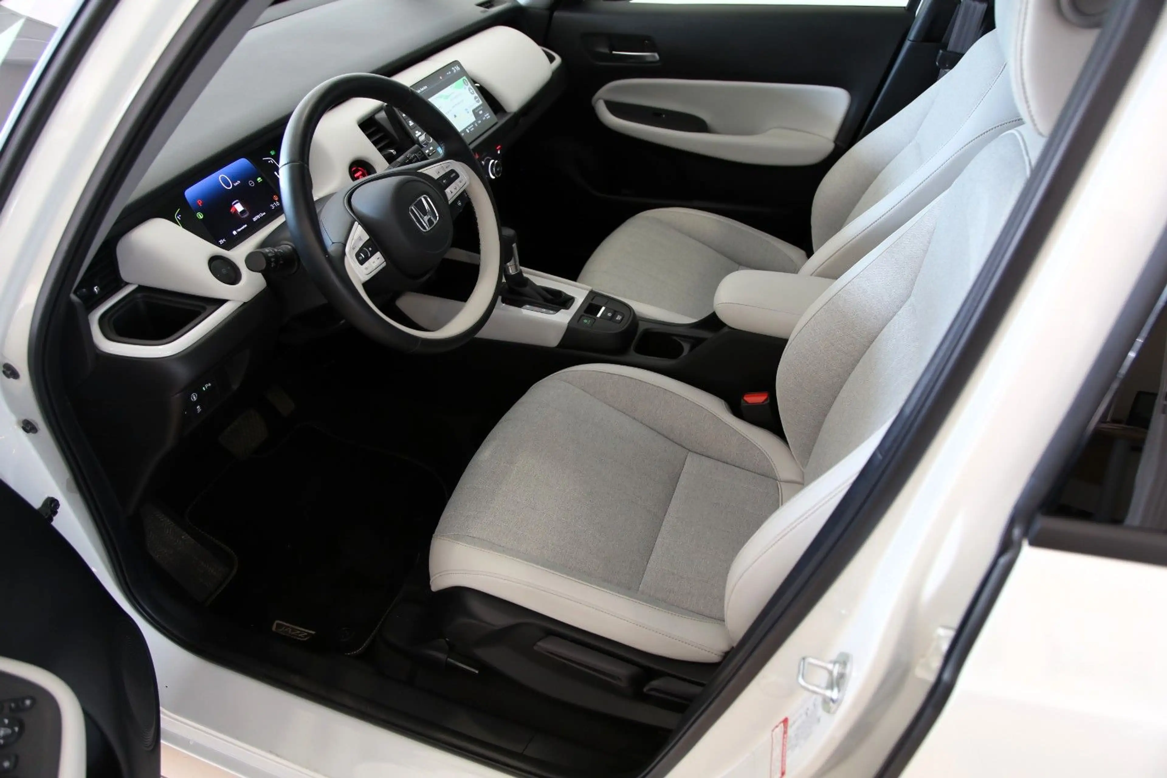 Honda Jazz 1.5 i-MMD Hybrid Executive RFK DAB Navi SHZ — photo 5