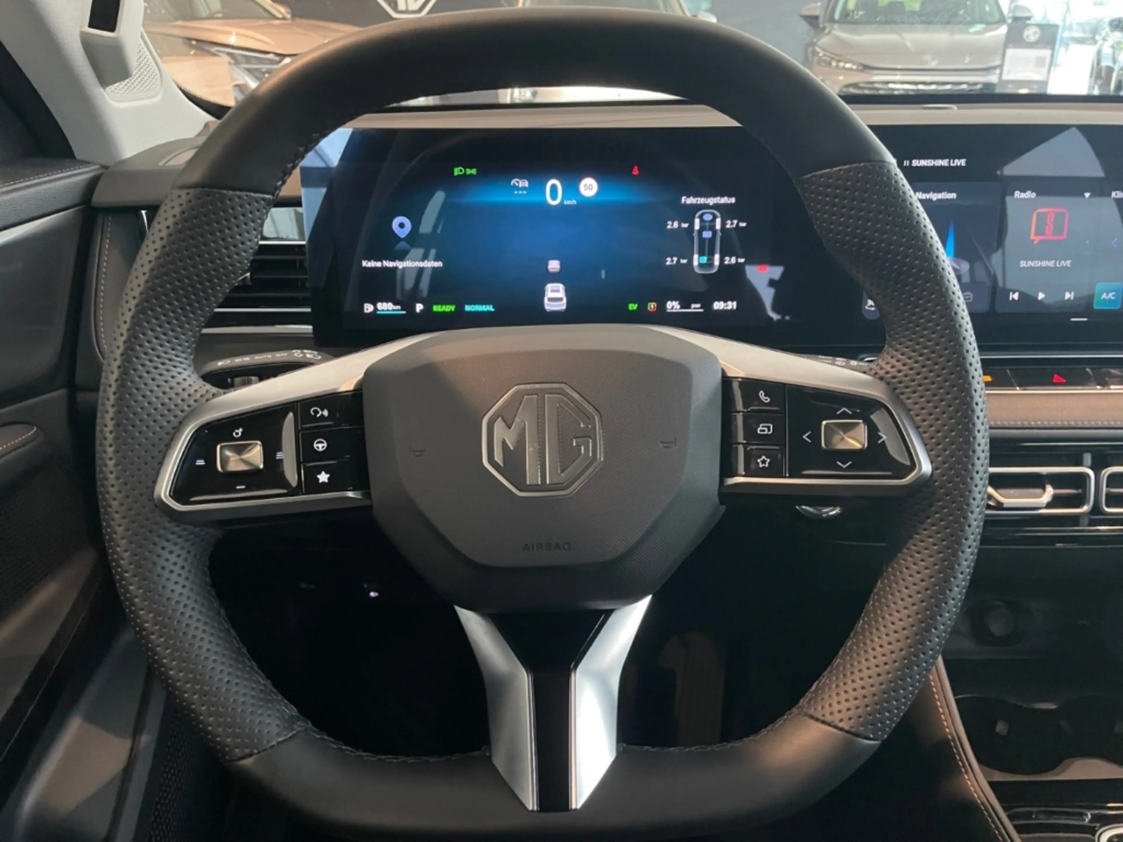 MG HS 1.5 Hybrid+ 165 kW Luxury Hybrid EU6e *ACC*360°*PD — photo 12
