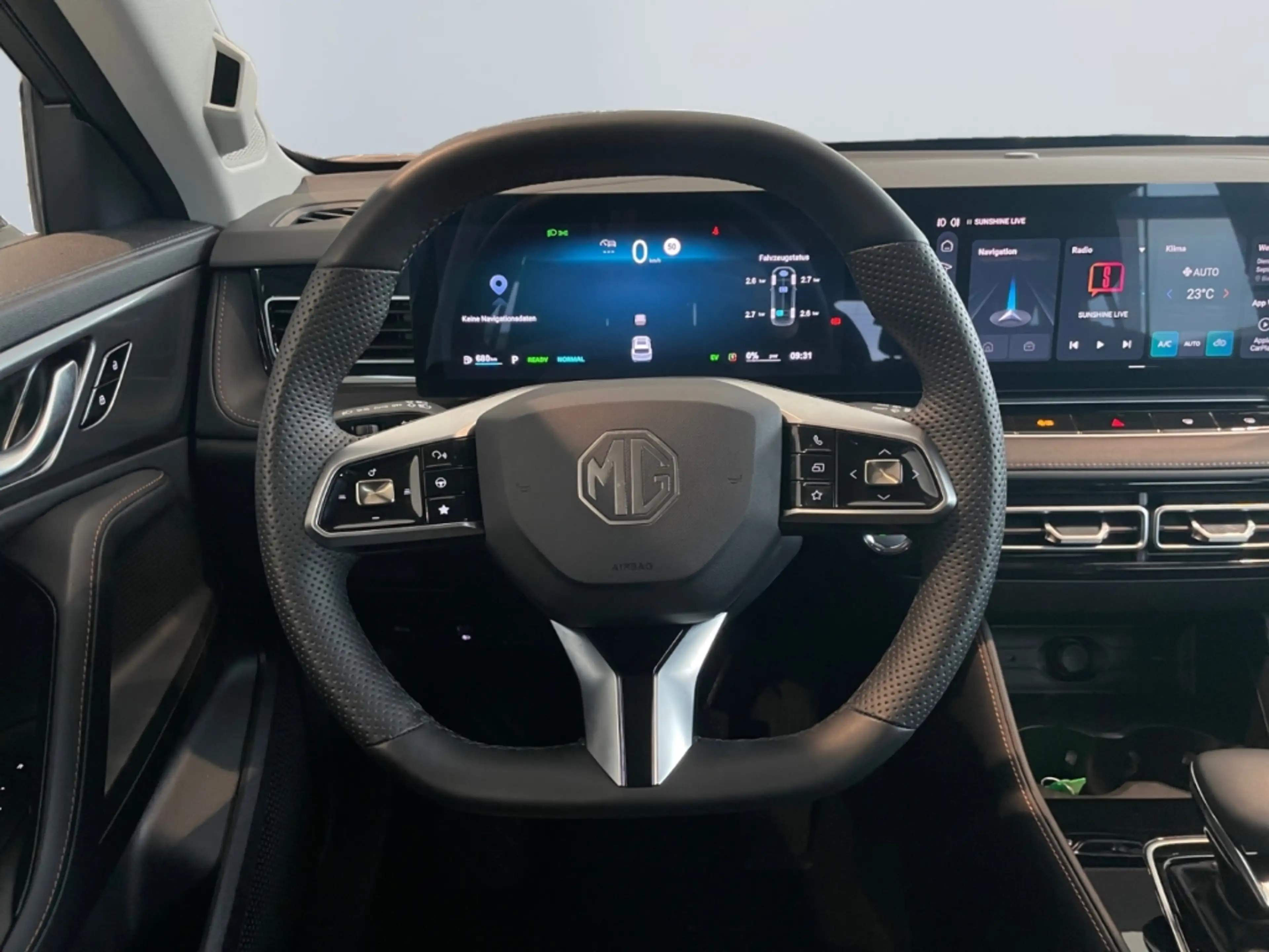 MG HS 1.5 Hybrid+ 165 kW Luxury Hybrid EU6e *ACC*360°*PD — photo 11