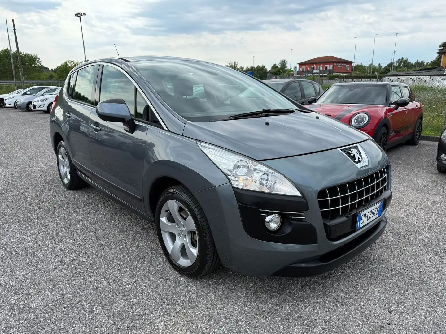 Peugeot 3008 3008 I 1.6 e-hdi 8v Business s Grigio - 2