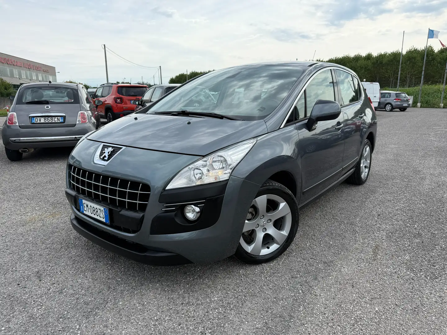 Peugeot 3008 3008 I 1.6 e-hdi 8v Business s Grigio - 1
