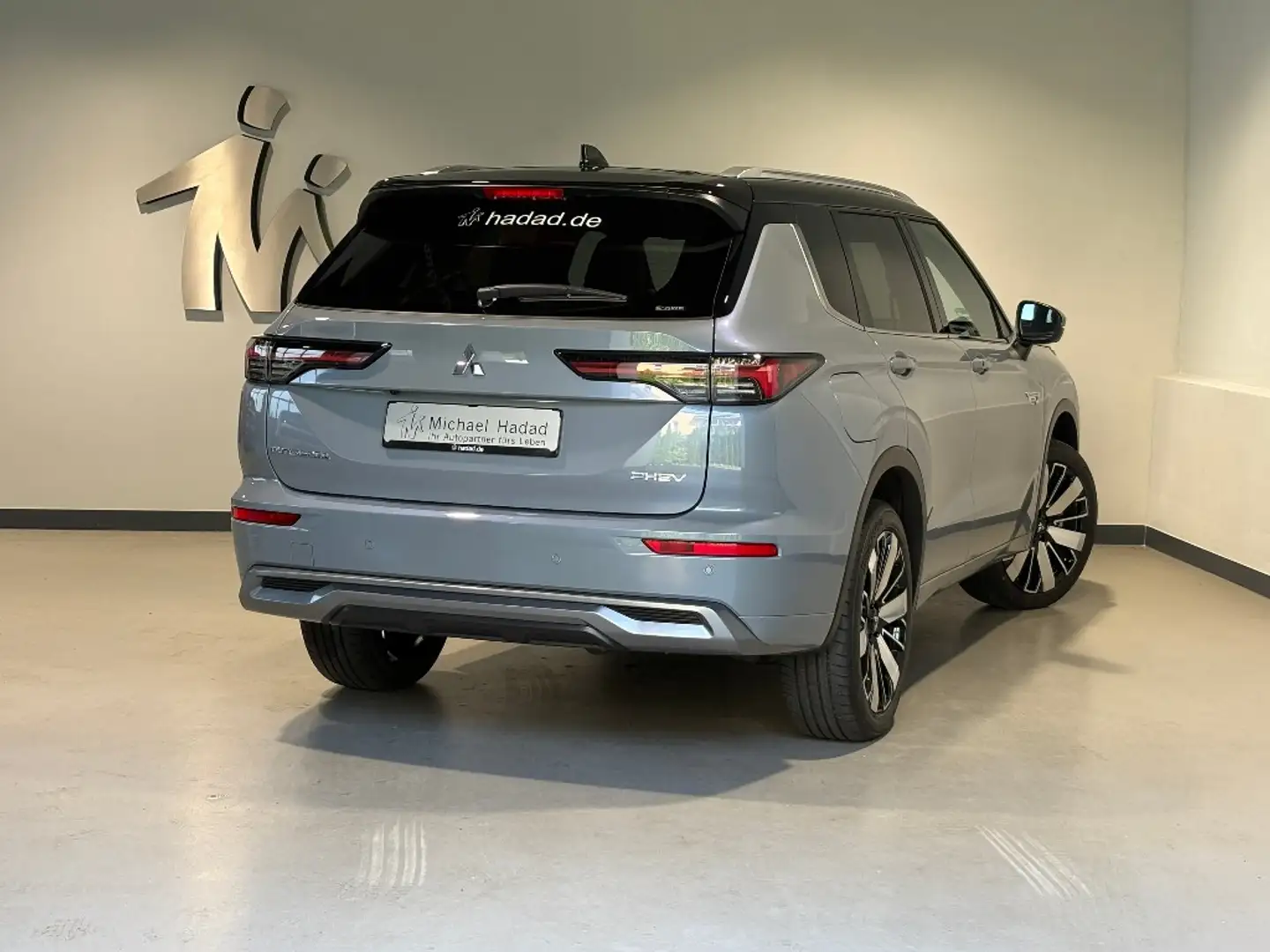 Mitsubishi Outlander Outlander Plug-in Hybrid TOP Luxury 2-Farbig 4WD Gri - 2
