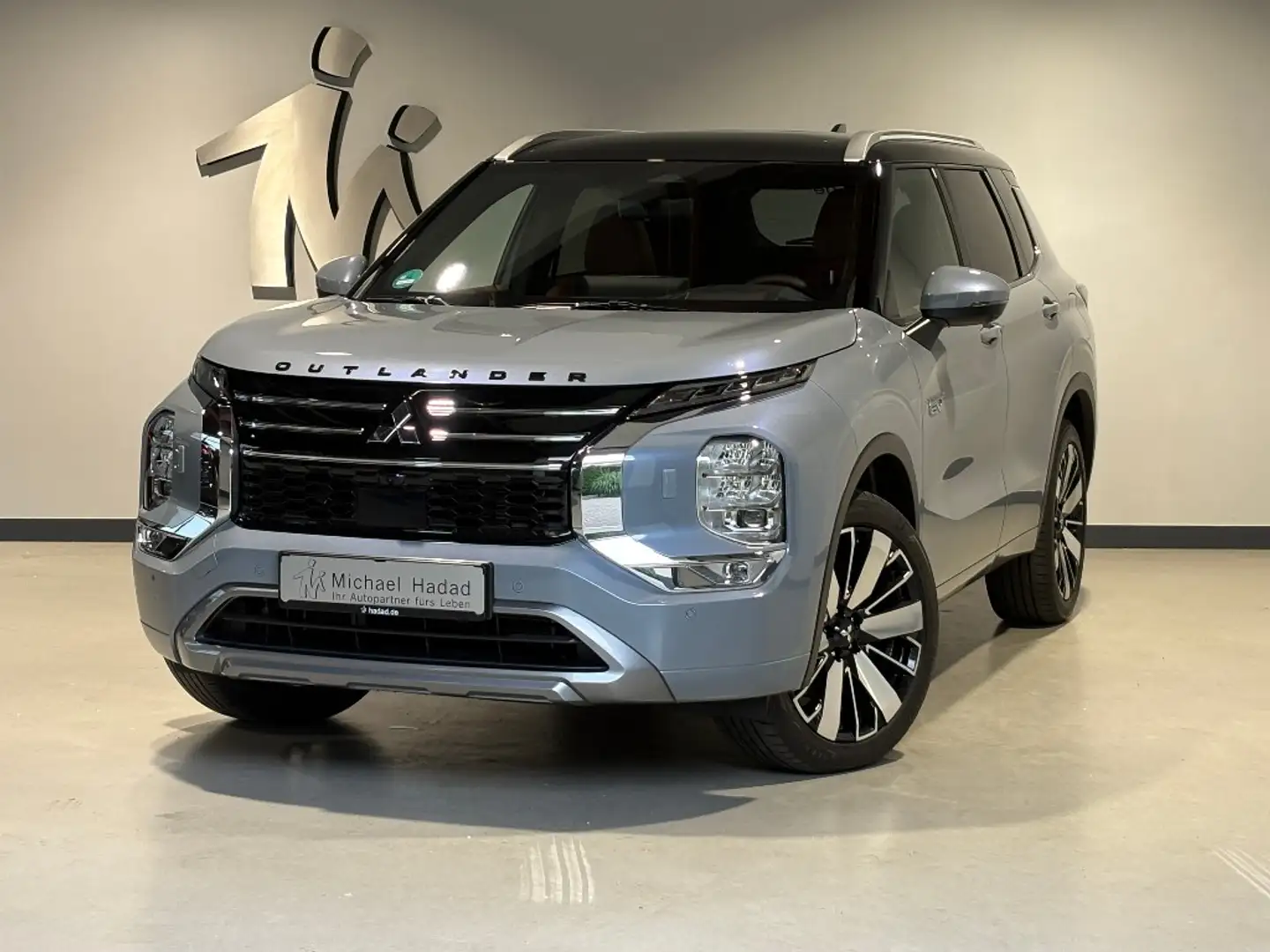 Mitsubishi Outlander Outlander Plug-in Hybrid TOP Luxury 2-Farbig 4WD Gri - 1
