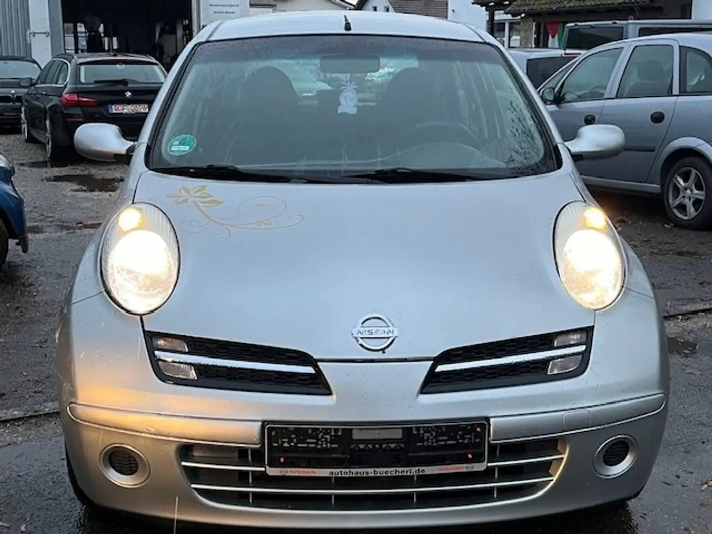 Nissan Micra City NEUE TÜV Grau - 2