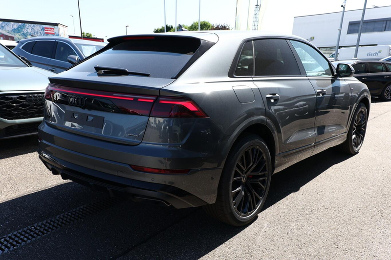 Audi Q8 S line 2xS AssistenzP+ 22Z Laser Pano B&O Leder... — photo 3